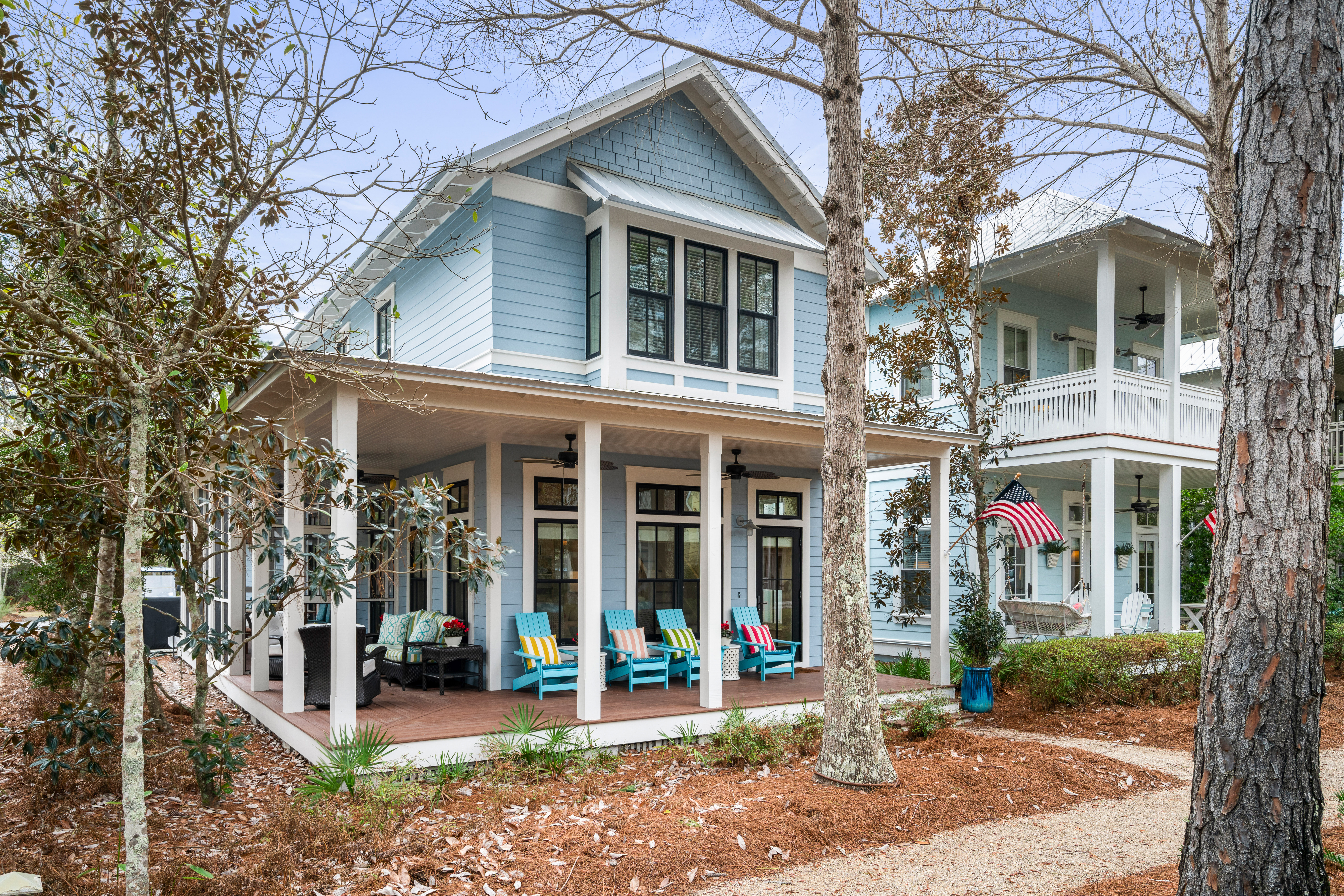 mingle-by-the-sea